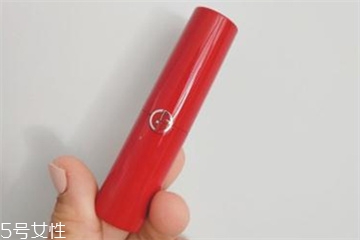 阿瑪尼口紅是塑料殼嗎？阿瑪尼口紅殼什么材質(zhì)？