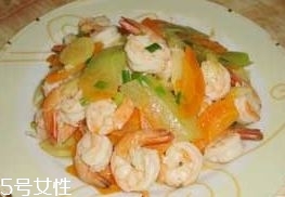 西瓜皮怎么做好吃？常見的西瓜皮做法