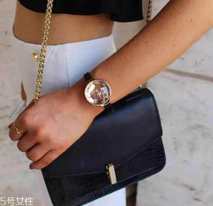 rumbatime和dw哪個(gè)好？rumba time手表好還是dw好？