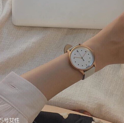 手表和手鐲能一起帶嗎？手表和手鐲怎么同時(shí)帶？