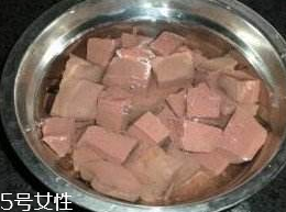 雞血和鴨血的區(qū)別 雞血和鴨血有什么不一樣？