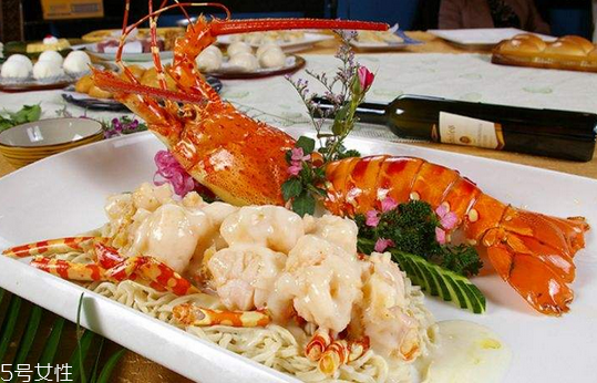 波士頓龍蝦死了還能吃嗎？死的波士頓龍蝦能吃嗎？