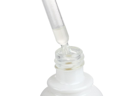 精華液是水嗎？精華液是什么做的？
