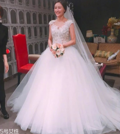 婚紗可以借給別人穿嗎？婚紗能不能借給別人？