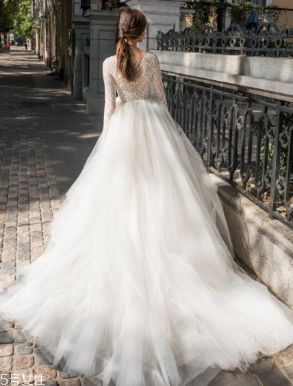 婚紗裙撐怎么折疊？婚紗裙撐怎么收起來？
