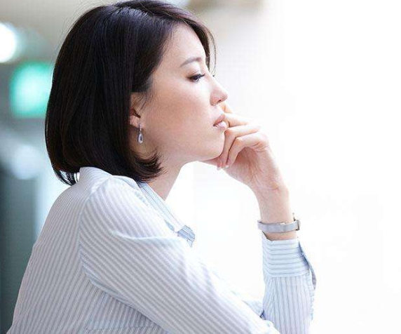 歪鼻矯正一般多少錢？歪鼻矯正掛風(fēng)險(xiǎn)大嗎