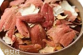 花生衣能和蜂蜜一起吃嗎？花生衣和桑棗一起煮會怎樣？