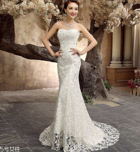 婚紗后面的帶子怎么系？婚紗后背綁帶系法