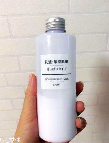 乳液是鎖水的嗎？乳液能鎖住水分嗎？