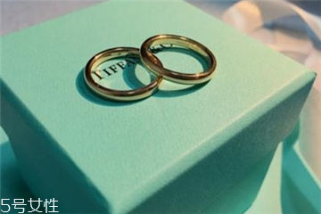 婚戒一般什么時(shí)候買？婚戒提前多長時(shí)間買？