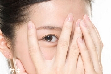 眼霜為什么辣眼睛？眼霜辣眼睛是怎么回事？