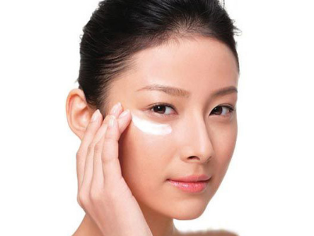 眼霜分年齡嗎？眼霜使用分年齡段嗎？