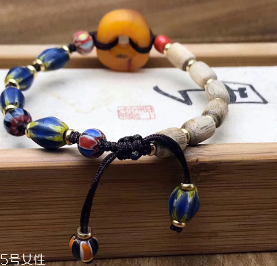 沉香手串是什么味道？沉香手串正品味道是什么樣的？