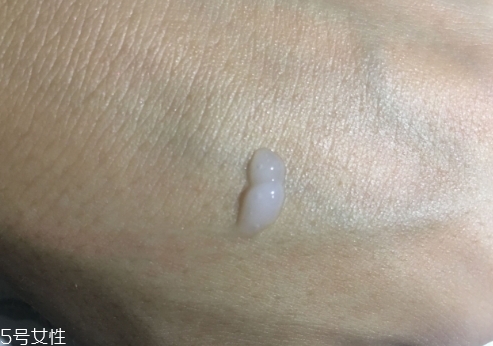 珂潤(rùn)眼霜怎么樣？珂潤(rùn)眼霜使用心得