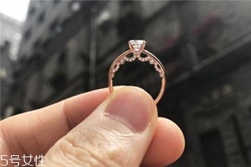 鉆戒上的鉆石會碎嗎？鉆戒的鉆碎了怎么辦？