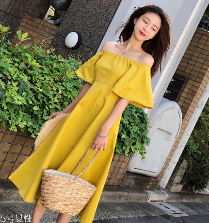 夏天穿什么顏色連衣裙好？夏天適合什么顏色連衣裙？