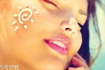 防曬霜兩年了還能用嗎？防曬霜可以用兩年嗎？