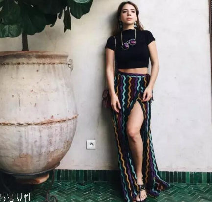 女生去海邊穿什么衣服？海邊度假怎么穿搭顯瘦？