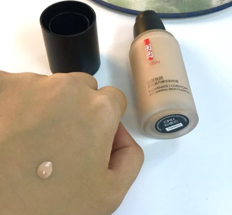 羽西粉底液干不干？羽西粉底液暗沉嗎