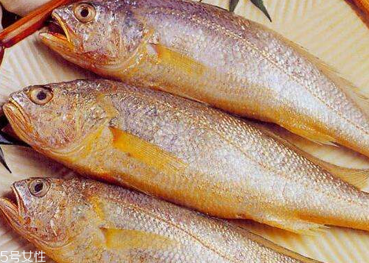 黃花魚去鱗嗎？黃花魚去內(nèi)臟嗎？