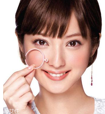 腮紅能用什么代替？沒有腮紅用什么代替？