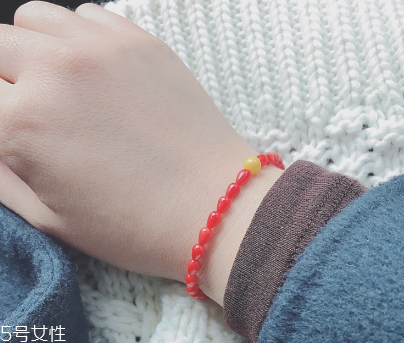 紅珊瑚手鏈多少錢？紅珊瑚手鏈?zhǔn)袌鰞r格