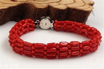紅珊瑚手鏈多少錢？紅珊瑚手鏈?zhǔn)袌?chǎng)價(jià)格