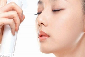 化妝水是保濕水嗎？化妝水是保濕用的嗎？