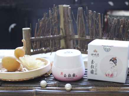 謝馥春玉顏霜要卸妝嗎？謝馥春玉顏霜搓泥嗎
