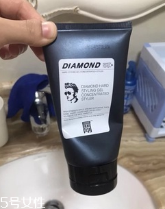 定型啫喱膏怎么用？三步打造完美發(fā)型