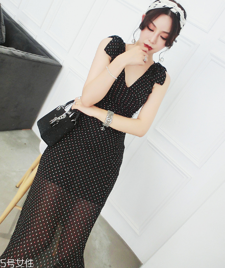 復(fù)古風(fēng)女生夏天怎么穿？復(fù)古穿衣風(fēng)格圖片