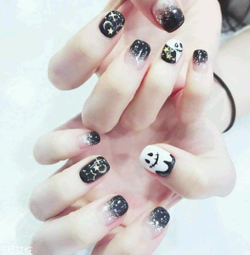q版萬圣節(jié)美甲怎么做？q版萬圣節(jié)美甲教程