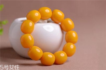 蜜蠟手串怎么盤？蜜蠟手串盤玩技巧