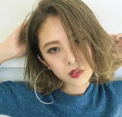 打蠟傷頭發(fā)嗎？打蠟對頭發(fā)的危害
