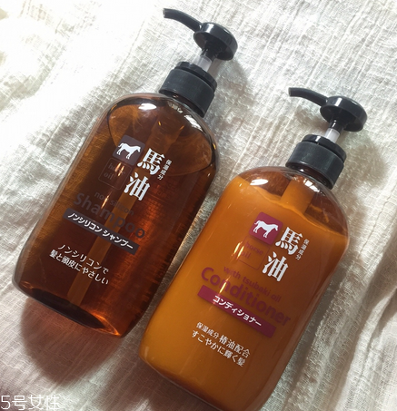 馬油洗發(fā)水防脫發(fā)嗎？馬油洗發(fā)水有防脫發(fā)功效嗎？