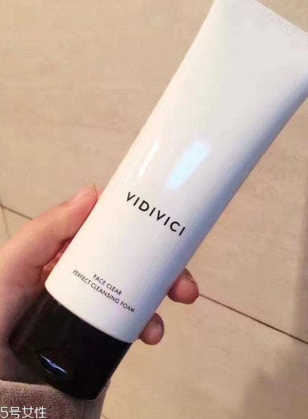 vidivici洗面奶適合什么年齡？vidivici洗面奶能卸妝嗎？