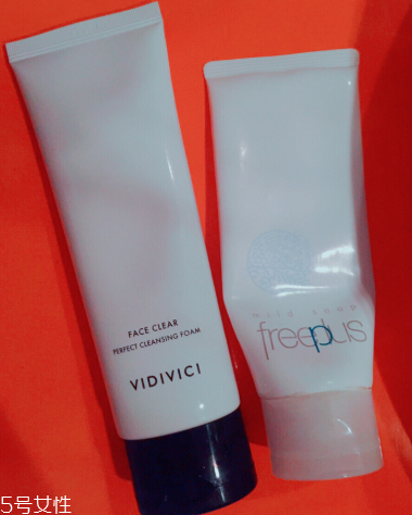 vidivici和芙麗芳絲哪個(gè)好？vidivici和芙麗芳絲洗面奶比較