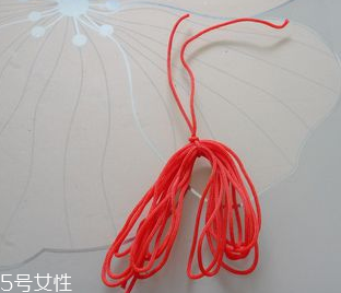 流蘇掛件怎么做？自制流蘇掛件讓家多點(diǎn)文藝風(fēng)