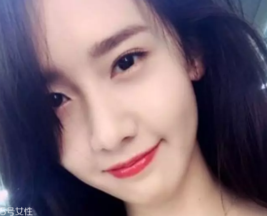下眼影顯臟怎么辦？下眼影怎么畫不突兀？