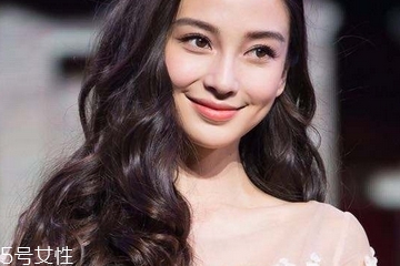 染發(fā)發(fā)根顏色淺怎么辦？這個(gè)辦法輕松解決