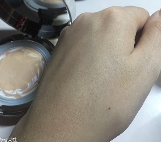 愛敬氣墊13號色怎么樣？愛敬氣墊水粉霜使用心得