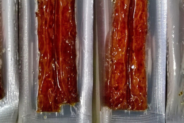 辣條是腐竹做的嗎？衛(wèi)龍辣條承載了90后童年的回憶