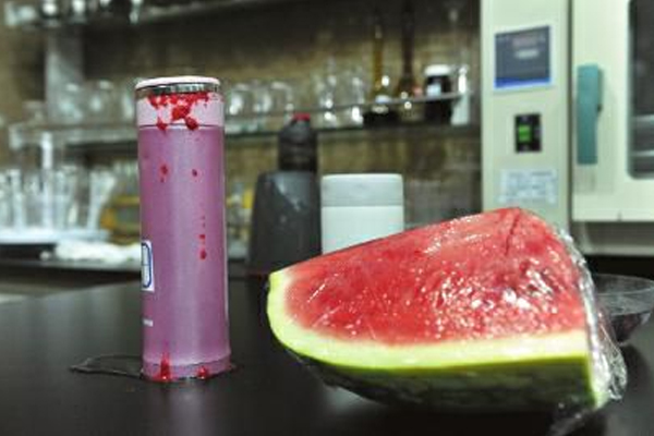 保溫杯裝果汁為什么會爆炸？不銹鋼保溫杯清洗方法