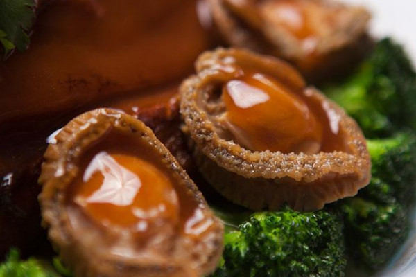 蠔油變質(zhì)是什么味道的？?jī)?yōu)質(zhì)蠔油應(yīng)呈半流狀稠度適中