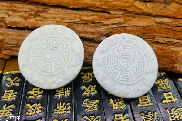 藍(lán)田玉有什么寓意 吉祥好運的象征