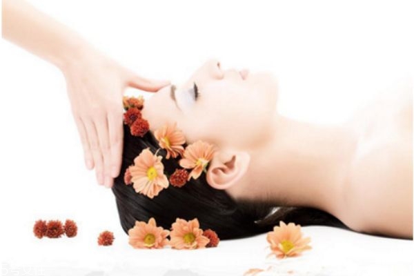 按摩也能美發(fā)，教你簡(jiǎn)單按摩法子