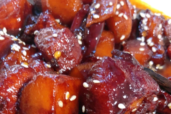 紅燒肉應(yīng)該用哪個地方的肉 什么肉適合做紅燒肉