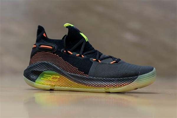 ua curry 6庫里6代戰(zhàn)靴測(cè)評(píng) 一起感受全掌緩震