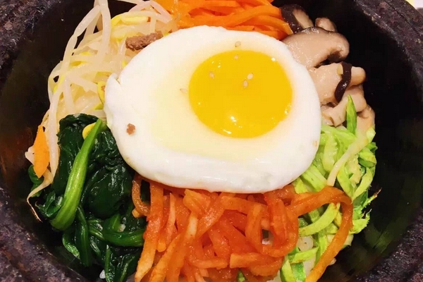 日本料理PK韓國(guó)美食誰與爭(zhēng)鋒 竟是它更勝一籌