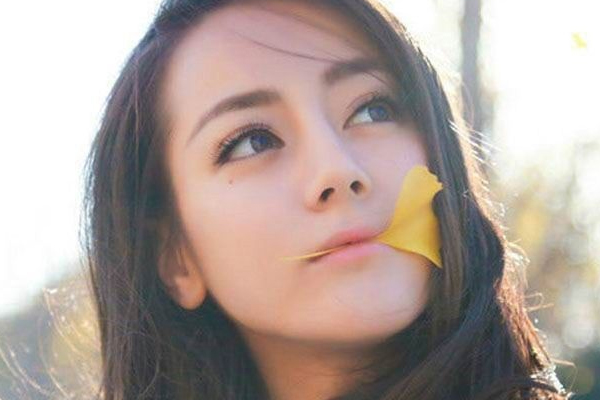 眼距窄怎么化眼妝 這樣做才整體協調